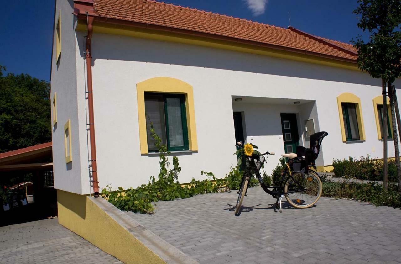Apartmany U Zamecku Hlohovec Exterior photo